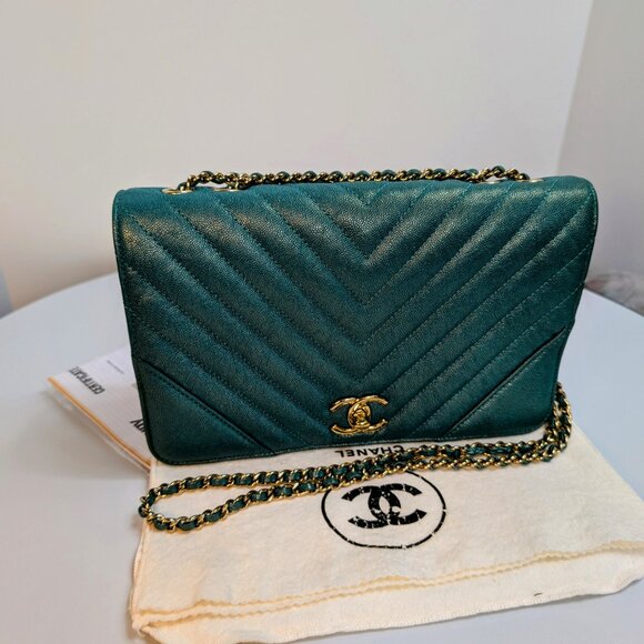 Chanel Rare Turquoise Luminescent Chevron Medium Quilted Classic Flap Bag - Picture 13 of 16